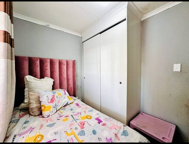 3 BEDROOM HOUSE FOR SALE IN SKY CITY